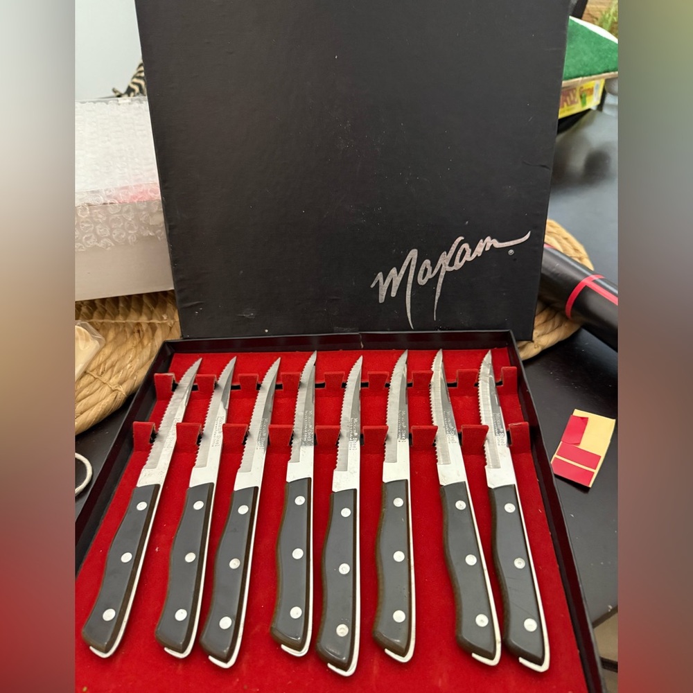 Maxam Steak Knives Set of 8‎ Serrated Edge Stainless Steel Kitchen Cutlery